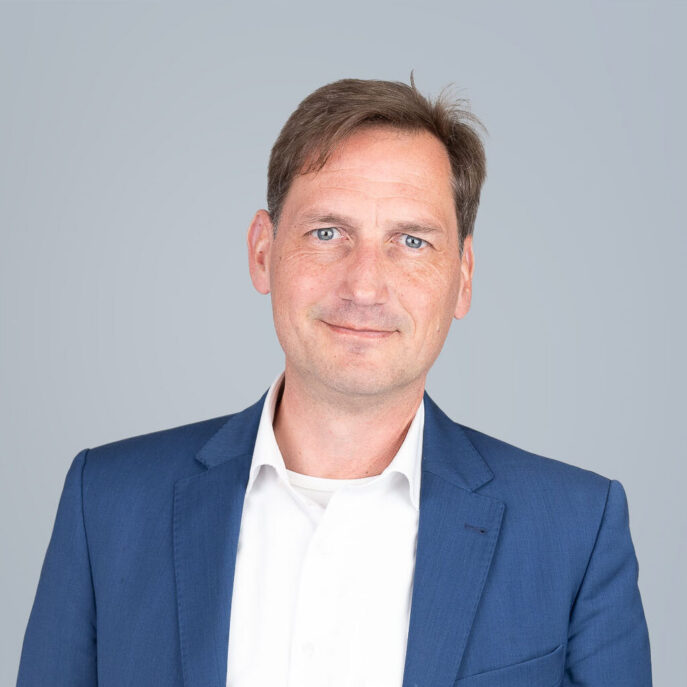 mr. A.A.C. (Bram) Bloemers